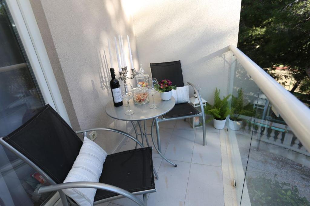 Apartments Lavica Beach Dumicic Podstrana Extérieur photo