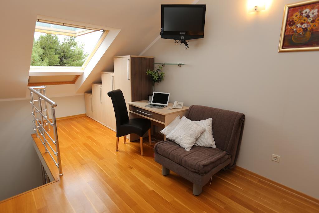 Apartments Lavica Beach Dumicic Podstrana Chambre photo