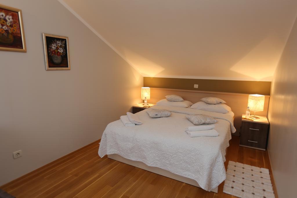 Apartments Lavica Beach Dumicic Podstrana Chambre photo