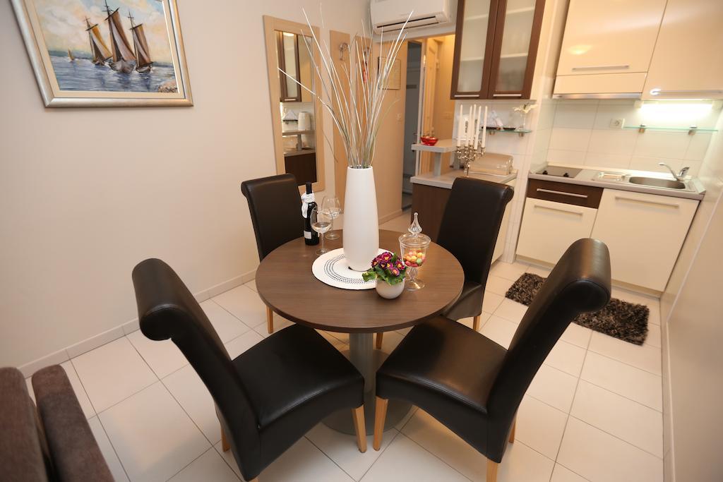 Apartments Lavica Beach Dumicic Podstrana Chambre photo